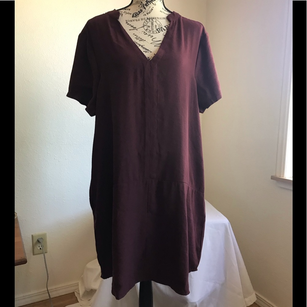 Lulu’s burgundy dress